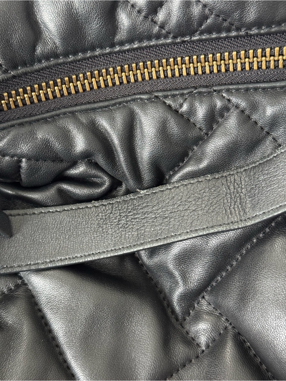 Kurt Geiger | London Kensington Soft Quilted Leather Hobo Bag - Picture 12 of 12